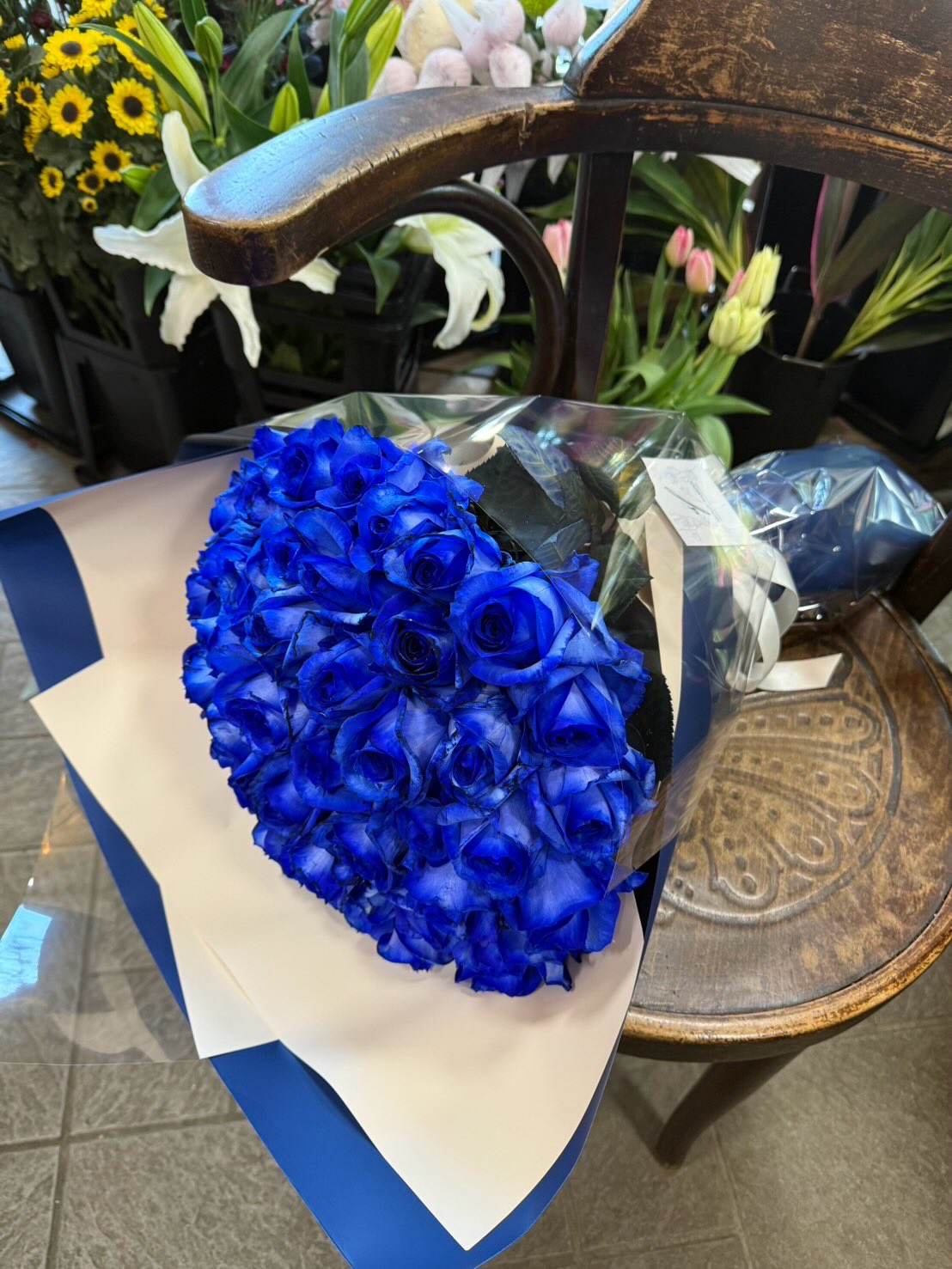 明日は成人式。