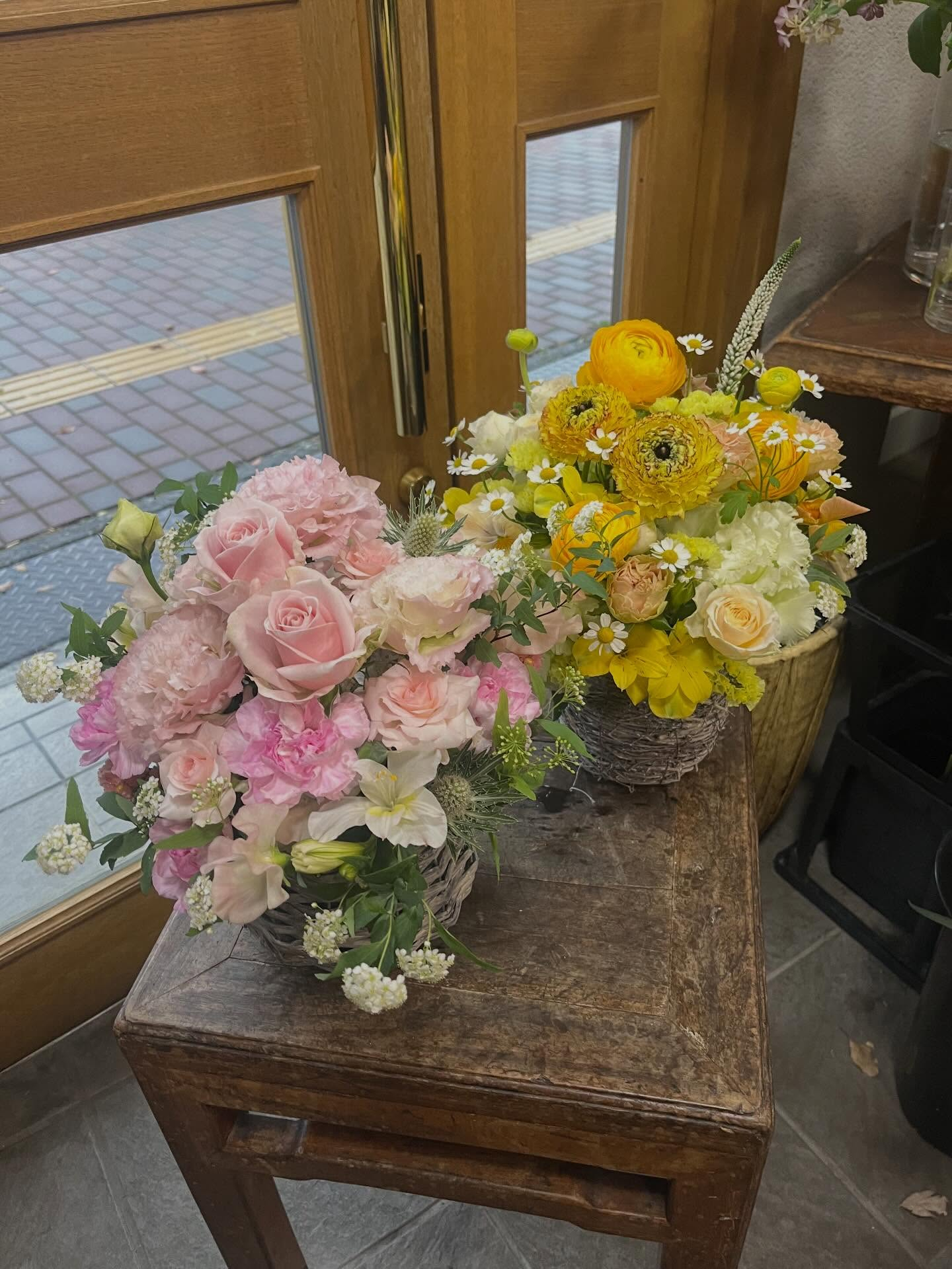 母の日アレンジメントフラワー受付始まりました